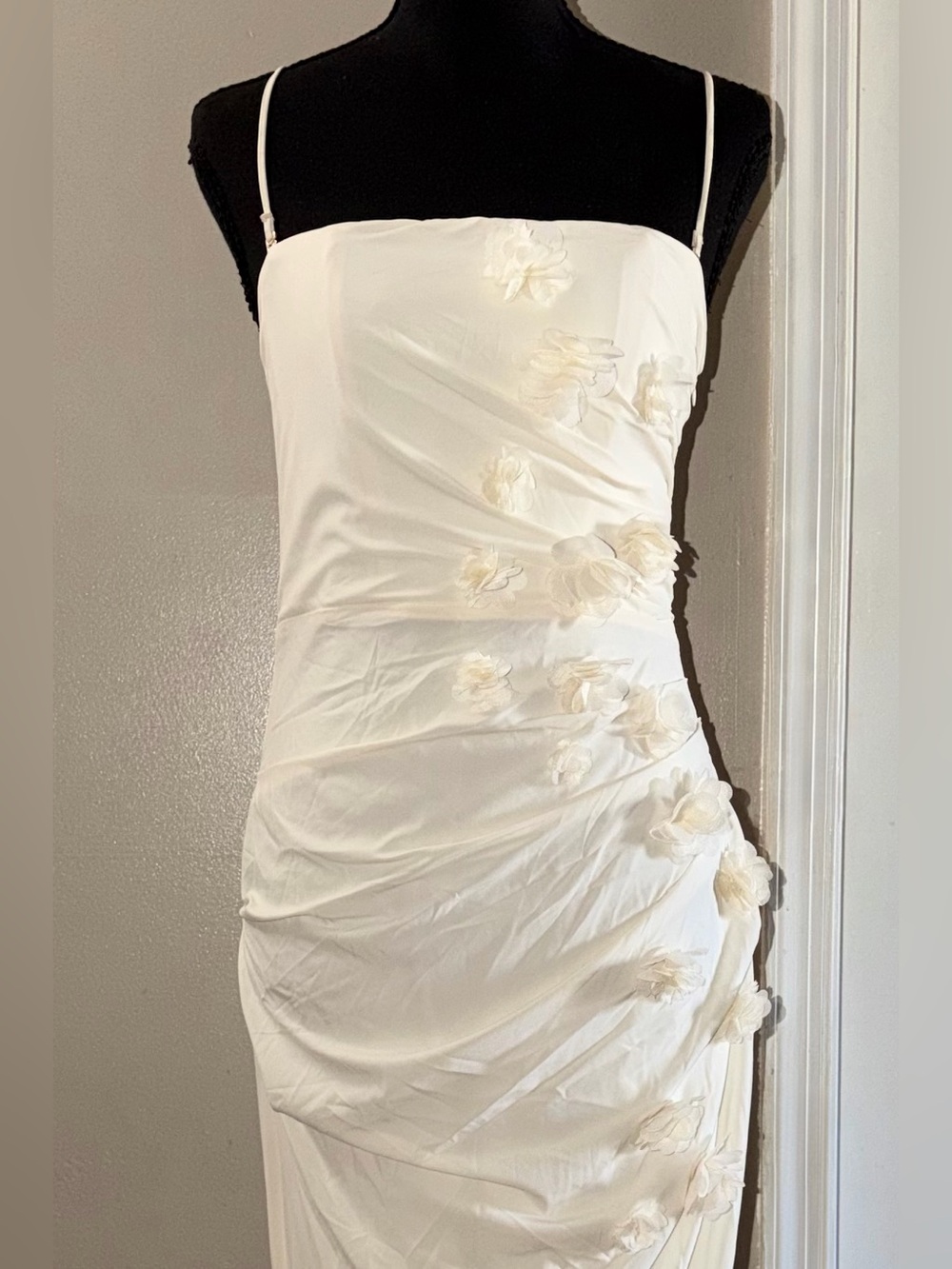 Oh Polly Aveline Strapless Draped Floral Appliqué Maxi Dress Ivory US 6 - Picture 5 of 7